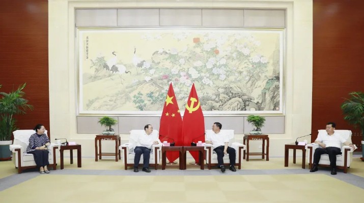 集團黨委書記、董事長石培文一行拜訪定西市委市政府主要領(lǐng)導